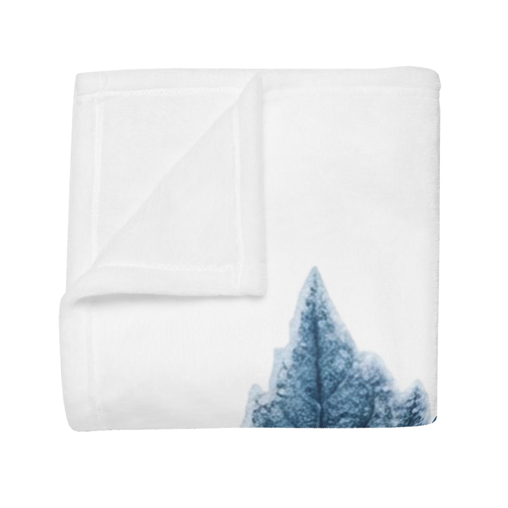 Aurora Maple Leaf Plush Fleece Blanket — Northern Lights Winter Landscape
